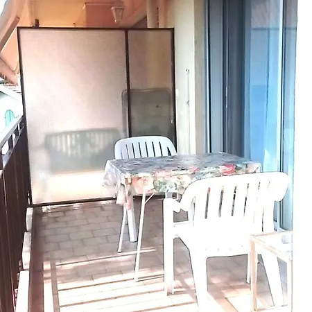 Apartamento Grand 2 Pieces Climatise, Terrassse Vue & Proche Fete Du Citron *