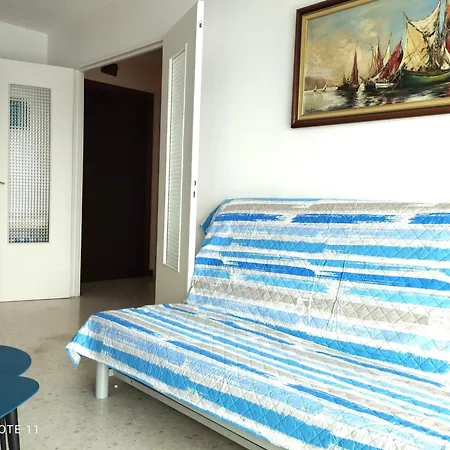 Apartamento Grand 2 Pieces Climatise, Terrassse Vue & Proche Fete Du Citron